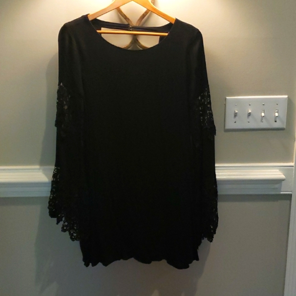 Perfect black dress!!